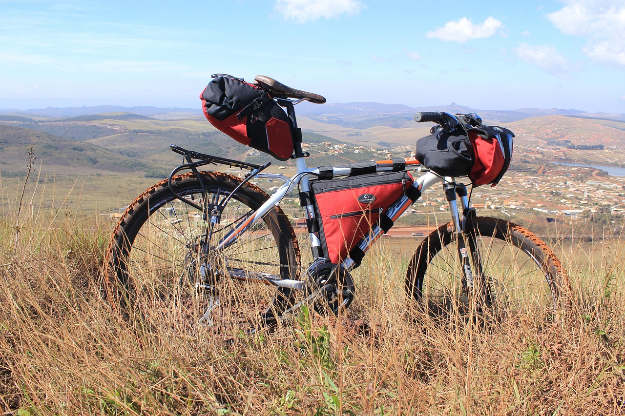 bike-packing-northpak-2085691_1280